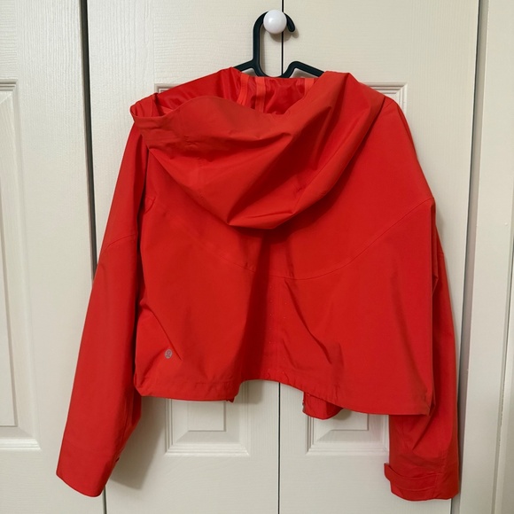 Lululemon Rain Chaser - Autumn Red - Size 2 - Picture 4 of 7